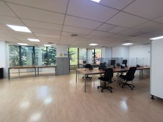 Rent Office space in Travessera de les corts 53. Oficina luminosa i di�fana / oficina lluminosa i di�fana