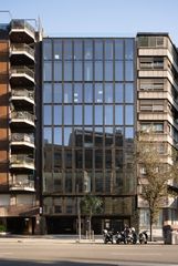 Miete Büro in Carrer d'aragó 182. Oficina en edificio reformado y accesible / oficina en edifici r