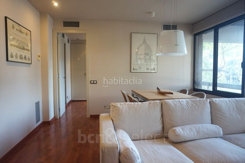 Foto 5d163874-c318-48b3-8cd2-8b663b085217. Pis amb calefacció aparcament a La Nova Esquerra de l´Eixample Barcelona