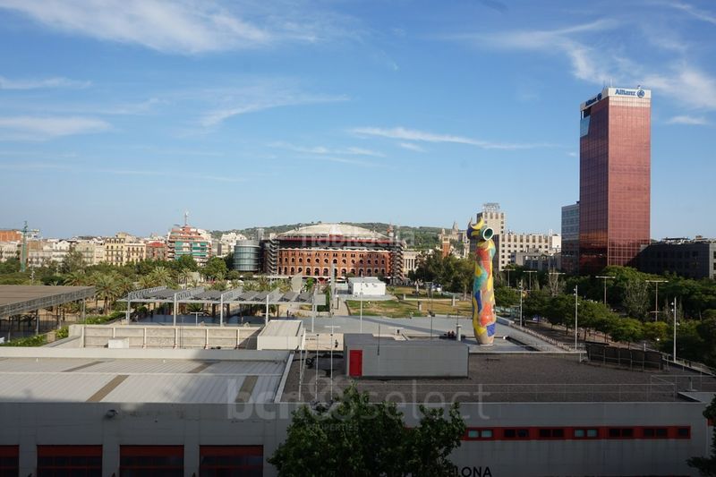 Foto 9545145d-0230-42bc-bf3a-d87e45a9f2cf. Pis amb calefacció aparcament a La Nova Esquerra de l´Eixample Barcelona