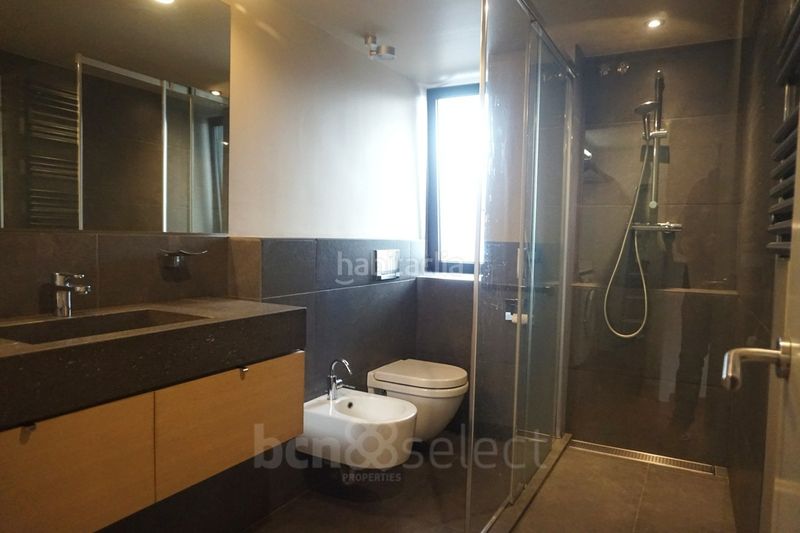 Foto aa8dab59-0b7e-4c0d-9746-1cbaf76c742c. Pis amb calefacció aparcament a La Nova Esquerra de l´Eixample Barcelona