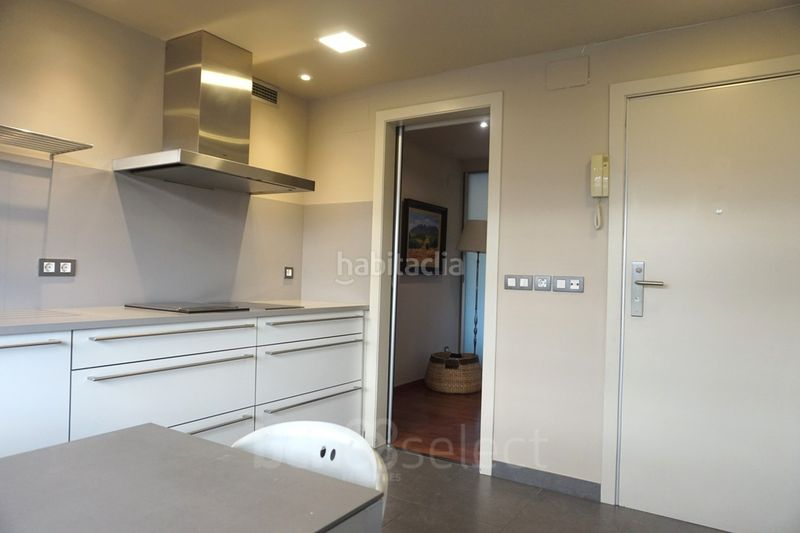 Foto d6b859be-3709-4a92-a3e2-109120fcd863. Pis amb calefacció aparcament a La Nova Esquerra de l´Eixample Barcelona