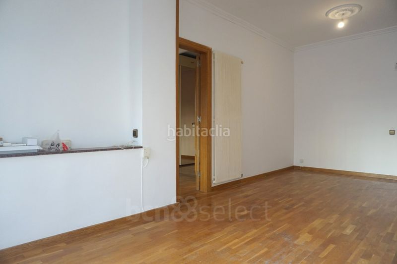 Foto 1a705d09-6750-42ff-aed7-dd2b66b95c3a. Pis amb calefacció aparcament a El Camp d´en Grassot i Gràcia Nova Barcelona