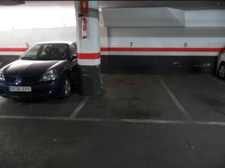 Aparcament cotxe  Carrer d' espiell. En venta parking 
cohe pequeño o 2 motos
de 9,50 m2 aprox de 4