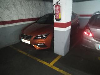 Autoparkplatz in Carrer de dante alighieri 4. Plaza venta y alquiler en horta para coche mediano de 5,10 x 2,3