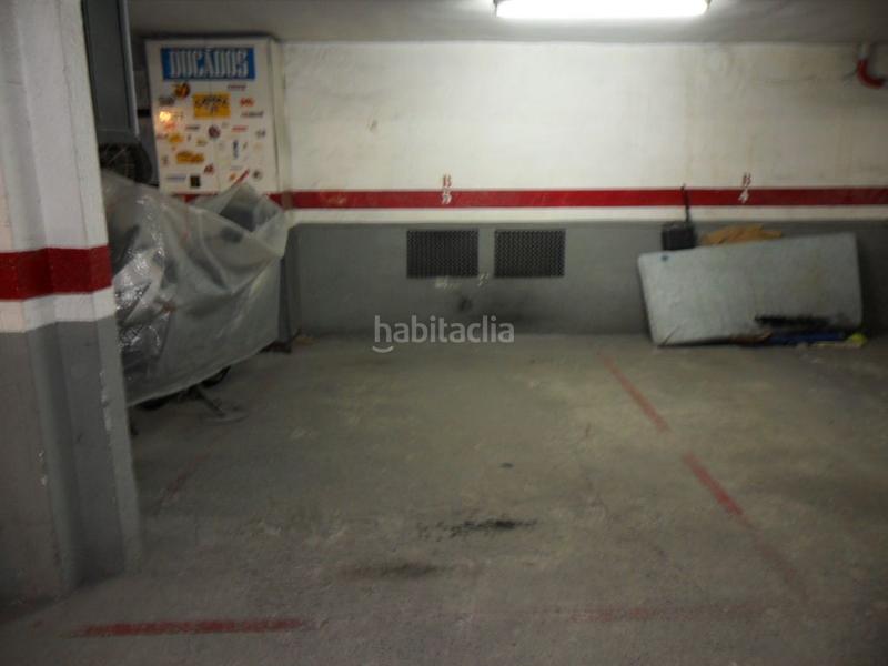 Foto c58c4bbb-8691-4b90-a39b-9de7b457e942. Location parking voiture dans carrer de cartellà 77 dans Barcelona