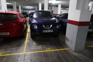 Alquiler Parking coche en Carrer de das 3. Plaza de 5,20 x 2,10 (1,80) en pº fabra y puig- metro vilapicina