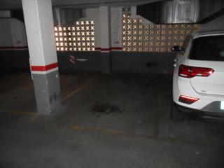 Parking coche en Passeig maragall 264. 2 plazas juntas de 4,50 x 2,15 m. cada una aprox. en pº maragall