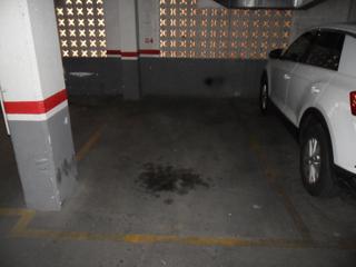 Aparcament cotxe a Passeig maragall 264. 2 plazas juntas de 4,50 x 2,15 m. cada una aprox. en pº maragall