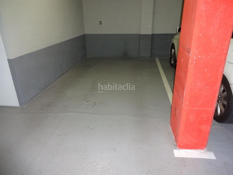 Foto d0b37eb6-8305-42e0-97a2-4548cd36e816. Alquiler parking coche en n/a en La Font d´en Fargues Barcelona