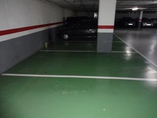Aparcament cotxe a Carrer del greco 16. Calle greco parking coche grande y preinstalación eléctricos