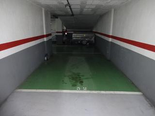 Posto auto in Carrer del greco 16. Plaza independiente para coche y moto con preinstalación coche e