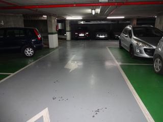 Parking coche en Carrer de vilalba dels arcs 4. Plaza coche grande y moto mediana