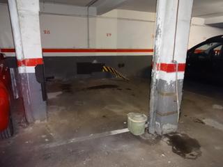 Car parking in Carrer de sant alexandre 21. 2 plazas juntas coche mediano y moto