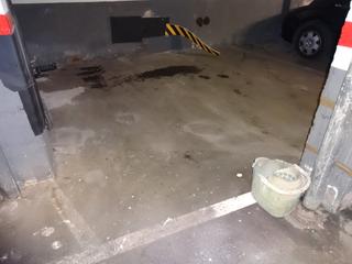 Parking voiture dans Carrer de sant alexandre 21. 2 plazas juntas coche mediano y moto