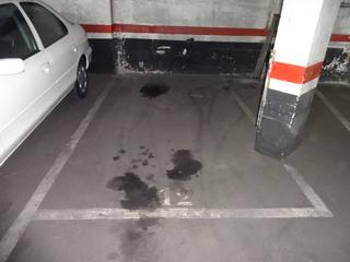 Posto auto in Carrer del greco 9. Coche pequeño cómoda para salir conductor