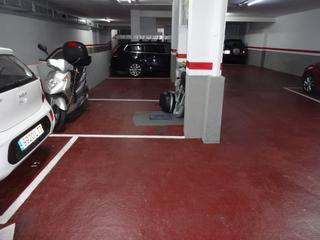 Autoparkplatz in Carrer del Greco 12