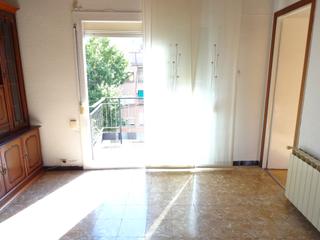 Appartement à Passeig de fabra i puig 351. Piso en horta, 103 m3, 4 habit, balcón, soleado, junto calle taj