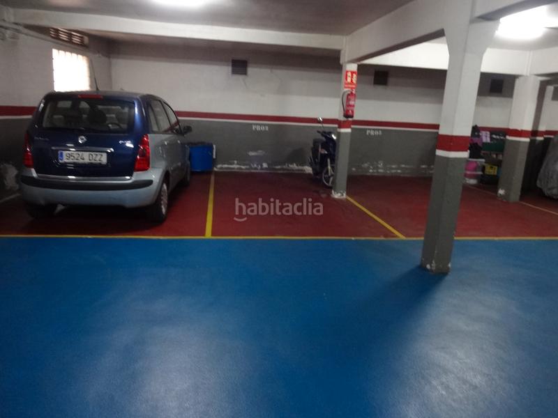 Foto 61db95eb-08a5-4dd8-9502-128ffde7a046. Location parking voiture dans carrer de salses 114 dans Barcelona