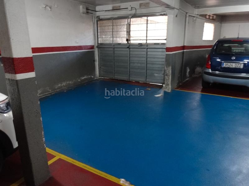 Foto 636c82f4-b924-4eb4-b04b-fbda86aa6027. Location parking voiture dans carrer de salses 114 dans Barcelona