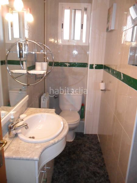 Foto 2d2f9eb1-62e5-4086-9dfc-186bab8ea0c1. Pis a carrer pintor casas 5 a Vilapicina - Torre Llobeta Barcelona