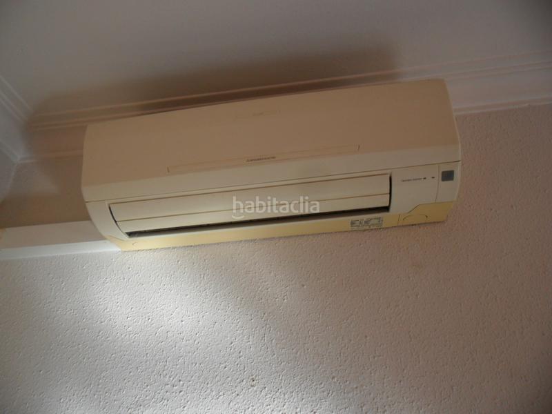 Foto 3819a77b-41a6-4c00-8f7f-d740ced7dab3. Pis a carrer pintor casas 5 a Vilapicina - Torre Llobeta Barcelona