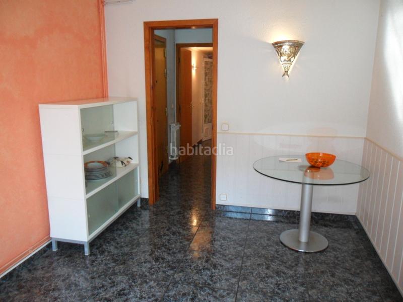 Foto 6a9d6ad2-0de3-4c8b-ae32-1d3335ebfdd7. Pis a carrer pintor casas 5 a Vilapicina - Torre Llobeta Barcelona