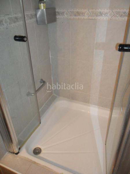 Foto 6d9e662f-f5b7-42f9-abdc-6edb57c8e380. Pis a carrer pintor casas 5 a Vilapicina - Torre Llobeta Barcelona