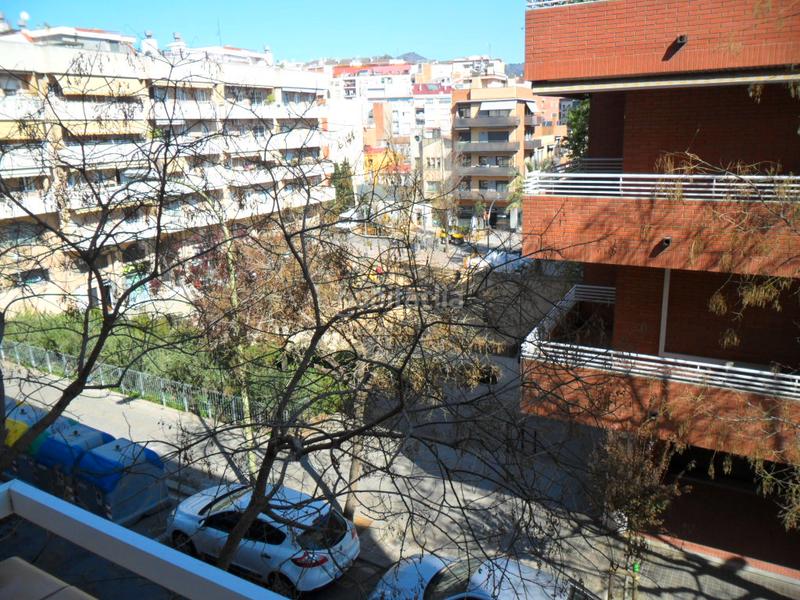 Foto b1517603-6b55-4264-a53b-b3a029cfa561. Pis a carrer pintor casas 5 a Vilapicina - Torre Llobeta Barcelona