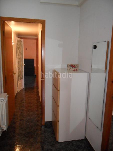 Foto f6f65c94-46e1-4c3d-8f4e-e2dc9207ae4a. Pis a carrer pintor casas 5 a Vilapicina - Torre Llobeta Barcelona