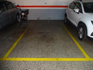 Lloguer Aparcament cotxe a Carrer pintor casas 11. Pk coche grande pº maragall- cartella