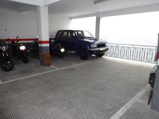 Parking coche en Carrer de Sant Alexandre 21