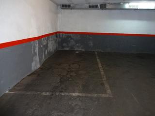 Miete Motorradparkplatz in Passeig de fabra i puig 355. Plaza para 3 motos en horta-pº f. puig-calle tajo