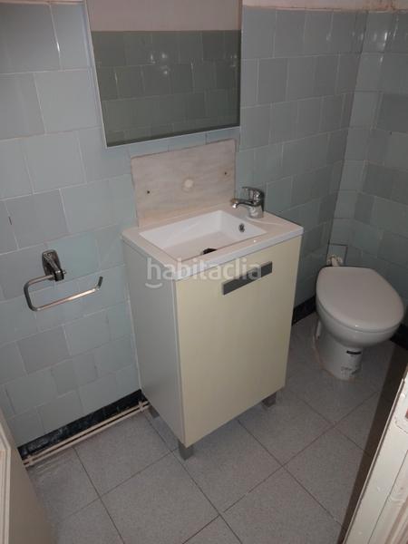 Foto 61fe0a02-730f-4ace-a07b-f29f1cd6c40c. Local comercial en carrer de pardo 5 en Congrés - Indians Barcelona