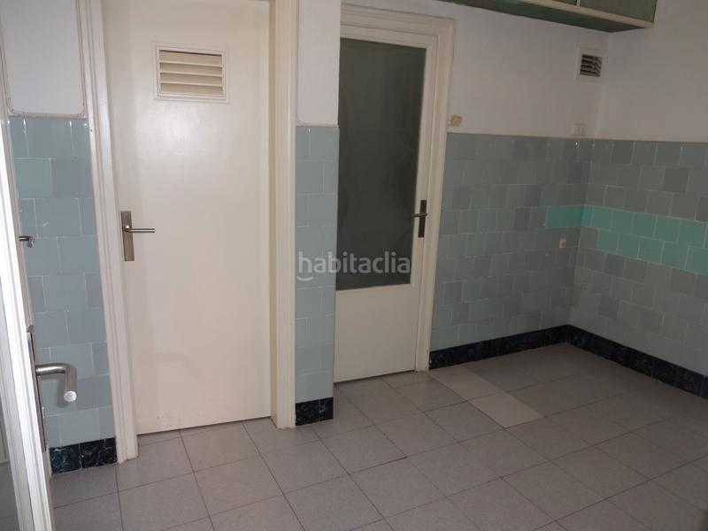 Foto ef00a365-cf71-46be-8e98-576ab1a66851. Local comercial en carrer de pardo 5 en Congrés - Indians Barcelona