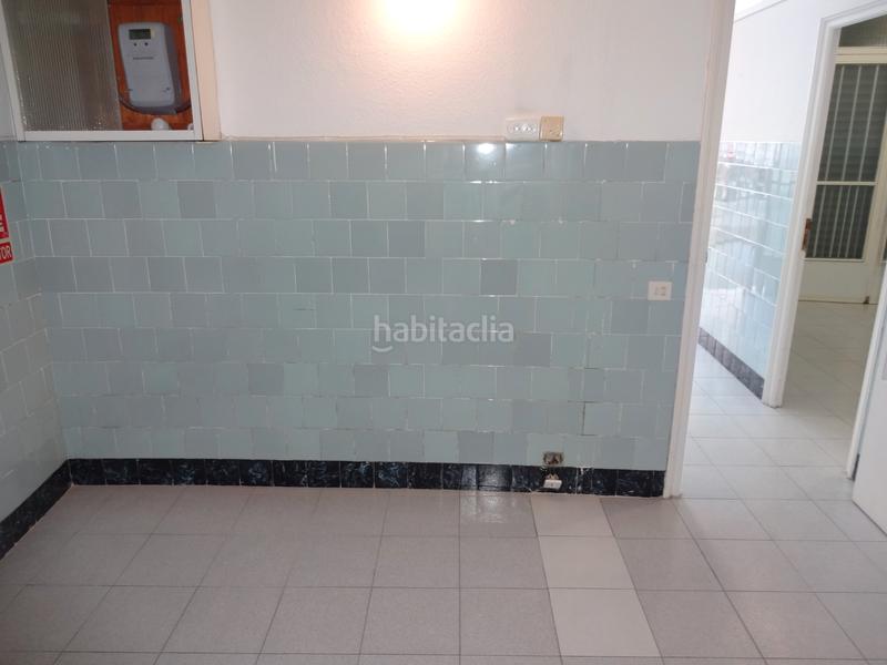 Foto b2a651e4-b672-465d-b590-8e604881b2da. Locale commerciale in carrer de pardo 5 in Congrés - Indians Barcelona