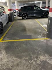 Car parking in Carrer de Sant Antoni 27