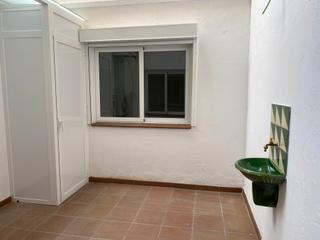 Location Rez-de-chaussée  Carrer badó. Planta baja con patio