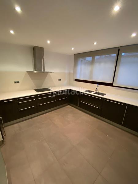 Foto 3407d097-d607-4597-8f05-792b8485003e. Casa adossada a carrer de gurrea 29 a Centre Sabadell