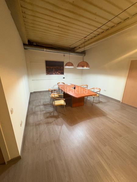 Foto 5b87e6a4-32ba-489f-8aa4-d7403adc20c1. Miete büro mit heizung in Gràcia Sabadell