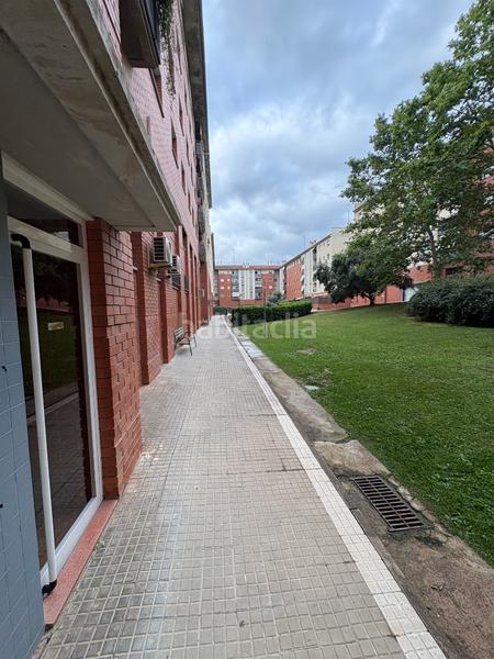 Foto 032d26b8-36bc-4c46-a7f9-42675997cc97. Piso Roc Blanc piso + parking en Roc Blanc Terrassa