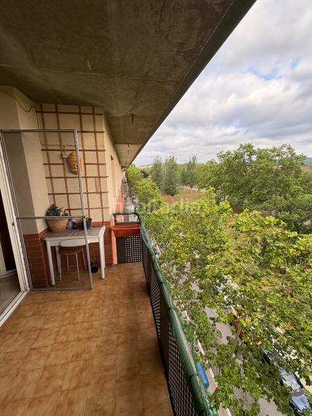 Foto 2ec79cba-21c9-438b-8e5b-72c718b79900. Piso Roc Blanc piso + parking en Roc Blanc Terrassa