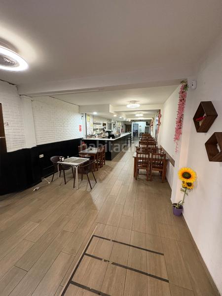 Foto 93d8fe6c-fda5-4b22-95e7-f3dd398d132c. Pas-de-porte local commercial dans carrer d'alfons sala 18 dans Sabadell