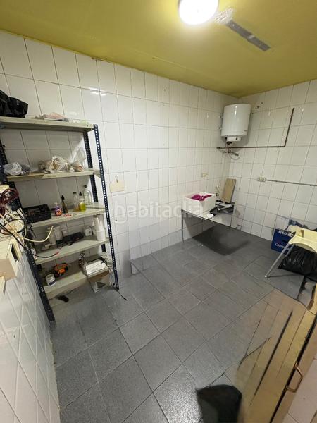 Foto f060604d-28b6-42cc-a94f-e917e3b1e908. Pas-de-porte local commercial dans carrer d'alfons sala 18 dans Sabadell