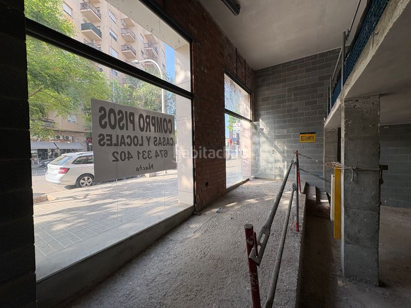 Foto 8ae30350-ff18-4585-946e-ed5d253911b2. Local comercial a passeig del comerç 10 a Eixample Sabadell