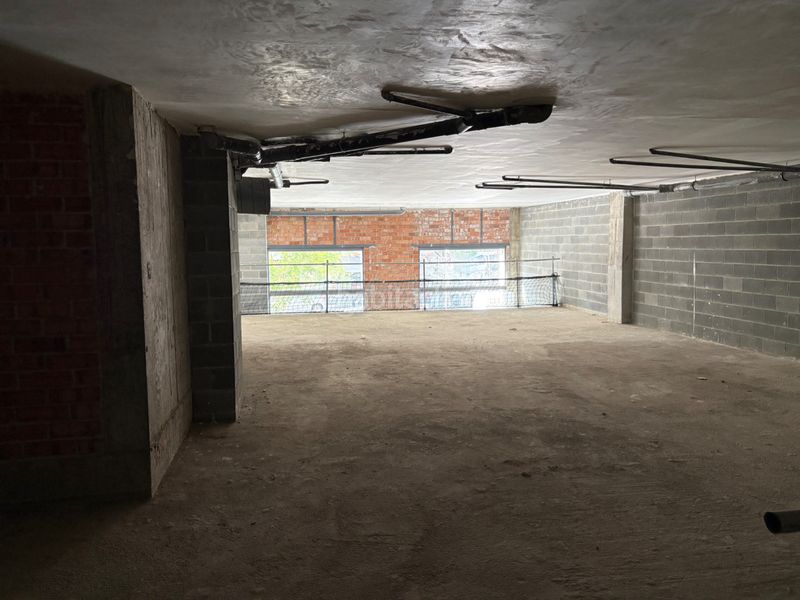 Foto c31cc35f-f8ef-4f79-bbdb-46422718d510. Local comercial a passeig del comerç 10 a Eixample Sabadell