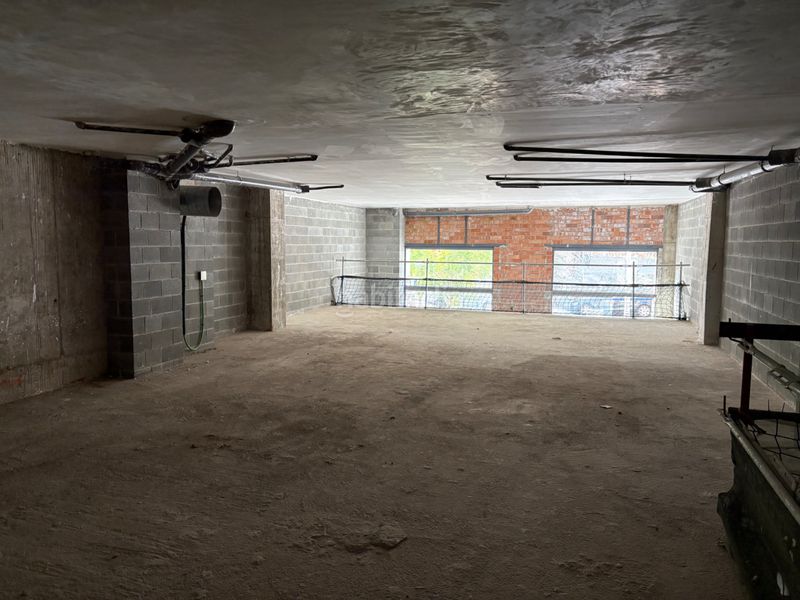 Foto d2ce1edc-9999-4224-813f-3746fa7fdec1. Local comercial a passeig del comerç 10 a Eixample Sabadell