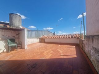 House in Can Puiggener. Vendo casa con garage zona ctra prats prox mossos