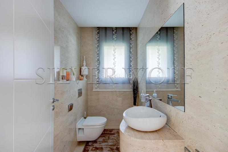 Foto 0934f2b5-63ea-4fb4-a7b7-6e2934b75ca3. Casa nivel superior en Gava Mar Gavà