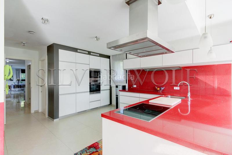 Foto 2399f809-9914-42de-bd57-a0ce76c01086. Casa nivel superior en Gava Mar Gavà